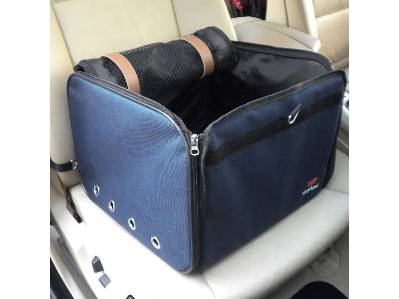 Arca Blue Carrier Bag Pets Qatar